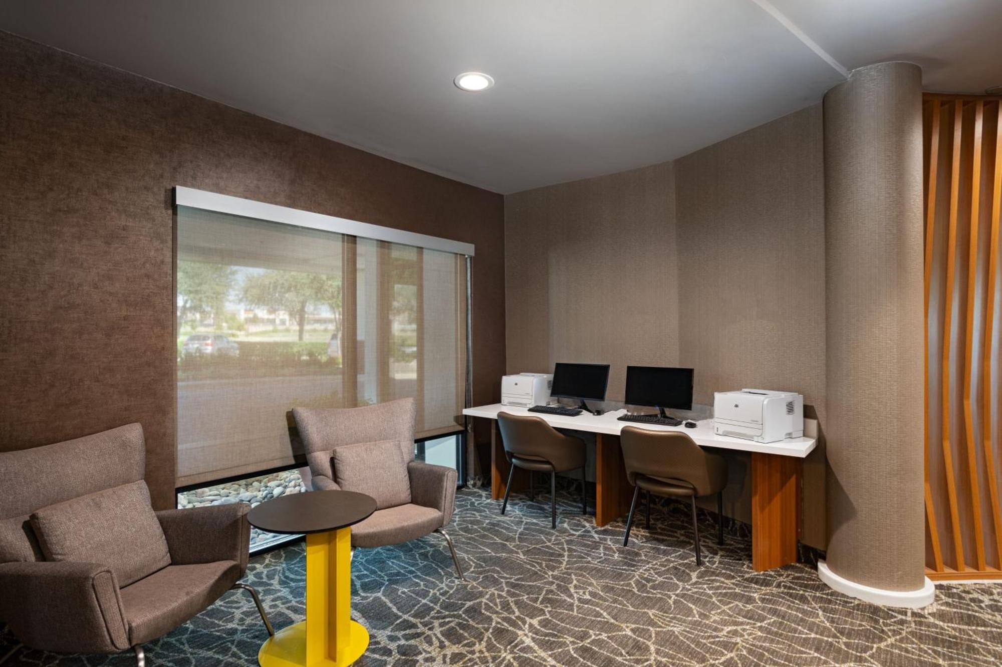 Springhill Suites By Marriott Dallas Dfw Airport East Las Colinas Ирвинг Экстерьер фото