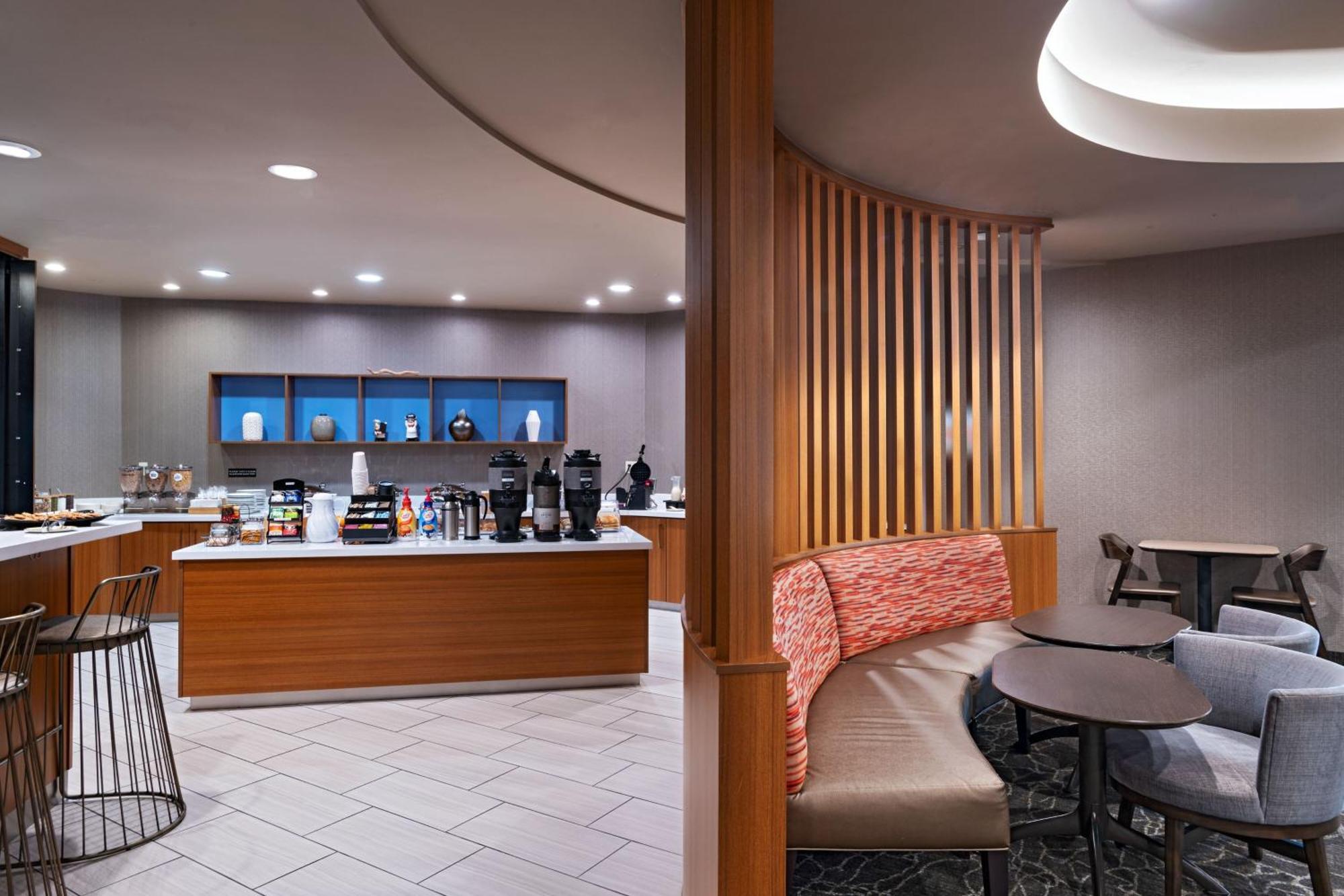 Springhill Suites By Marriott Dallas Dfw Airport East Las Colinas Ирвинг Экстерьер фото